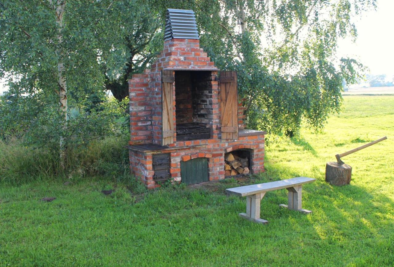 Domki Pokoje Pod Wierzba Sarbinowo Exterior foto